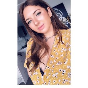 Meet your Posher, Ali